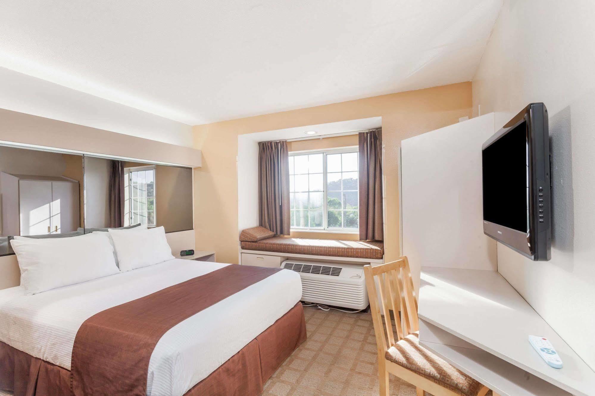 Microtel Inn & Suites By Wyndham Nashville Exteriör bild