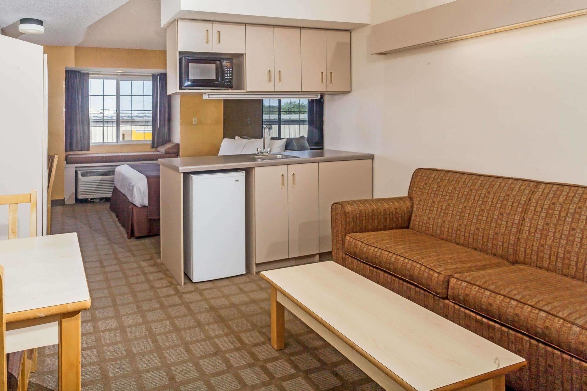 Microtel Inn & Suites By Wyndham Nashville Exteriör bild