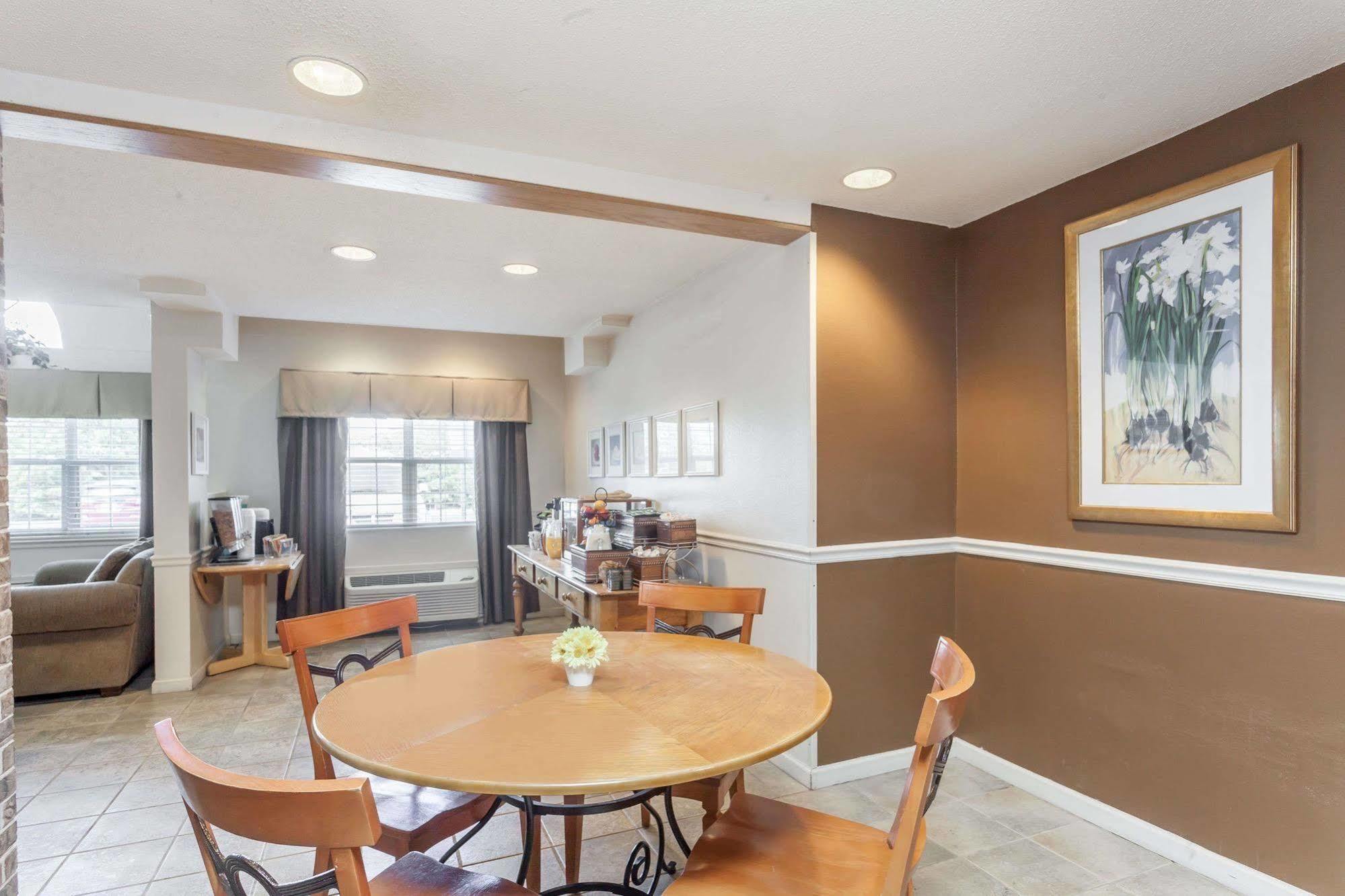 Microtel Inn & Suites By Wyndham Nashville Exteriör bild
